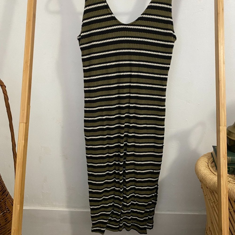 All in Favor knit midi dress size large